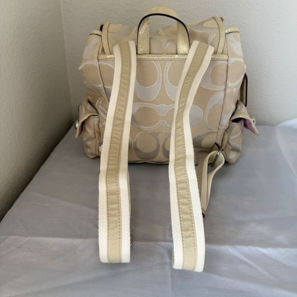 Coach Poppy Backpack 16696 Champagne Cream Signature C Logo Metallic Excellent - Picture 8 of 16